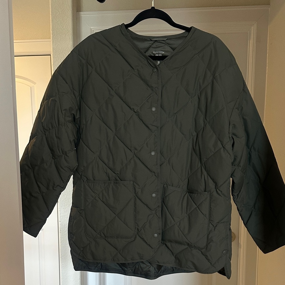 Uniqlo Puff Tech Women's Puffer Jacket in Dark Green